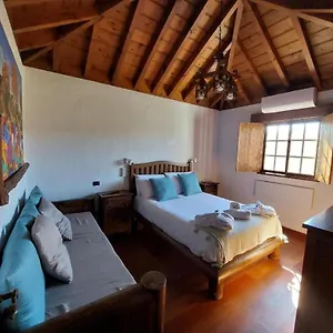 https://casa-rural-finca-los-paredones.in-canary-islands.com